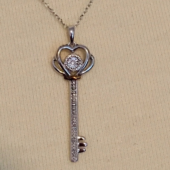 NEW Diamond Silver (Sterling) Key Pendant Necklace 10k - Picture 2 of 10